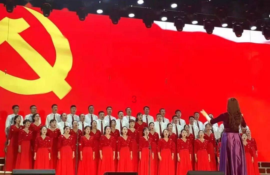 一个长方形菜地,周长是300米,长是宽的2倍,这个长方形的长和宽各多少米?列方程解-专业问答交流平台